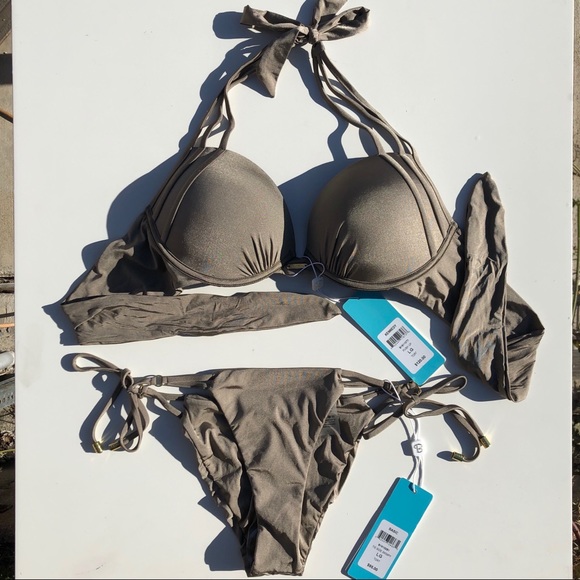 Beach Bunny Other - Beach Bunny Set - Large